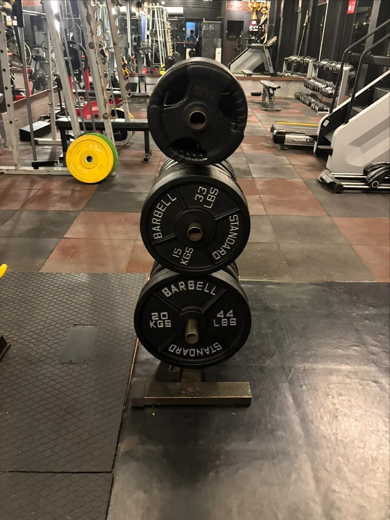Strength Training at Lincoln's Fitness Club